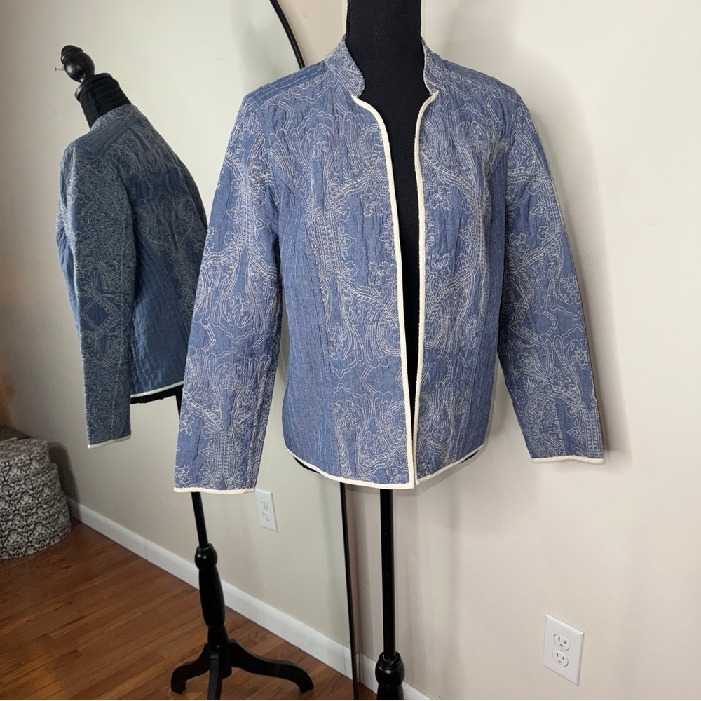 Chambray Reversible Embroidered Quilted Jacket Cottage Core Grandma Size 8/10
